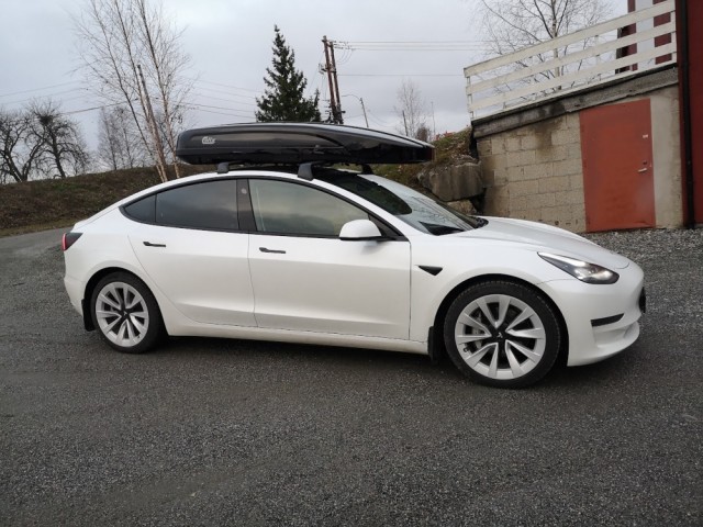 Tesla 3 med Calix M22